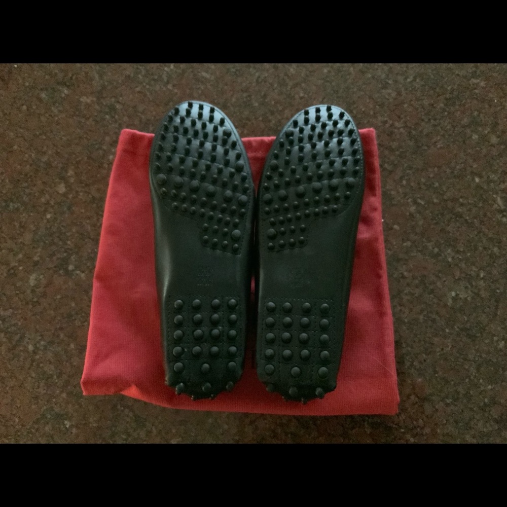 Shoes - Picture 4 of 5